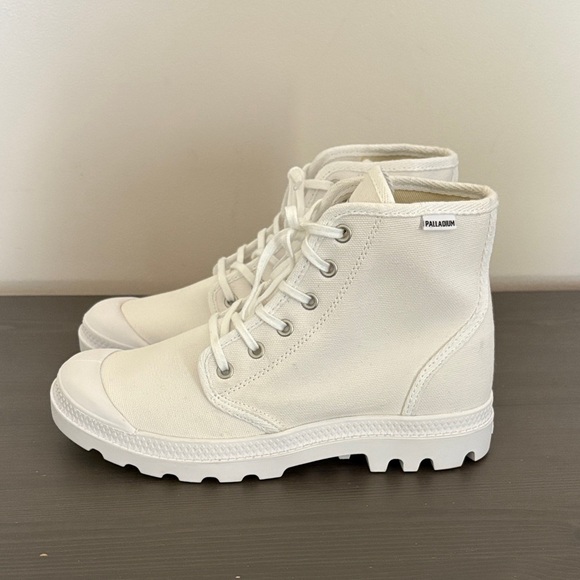 Palladium Pampa Hi Originale High Top Boot White  Mens 7.5 Women’s 9 - Picture 2 of 15